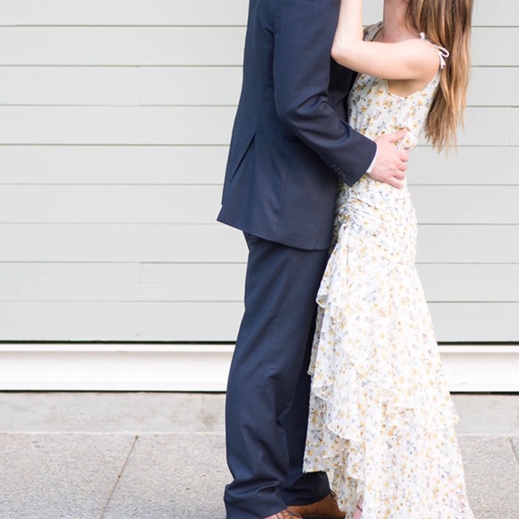 Floral dress perfect for wedding season - Picture 2 of 6